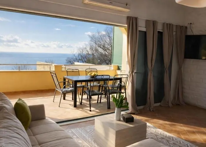 - Pools With A View For 20 Guests 빌라 *
