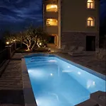 - Pools With A View For 20 Guests * ז'סניסה