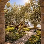 וילה - Pools With A View For 20 Guests *