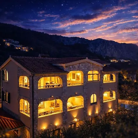 Dalmatia Villa *